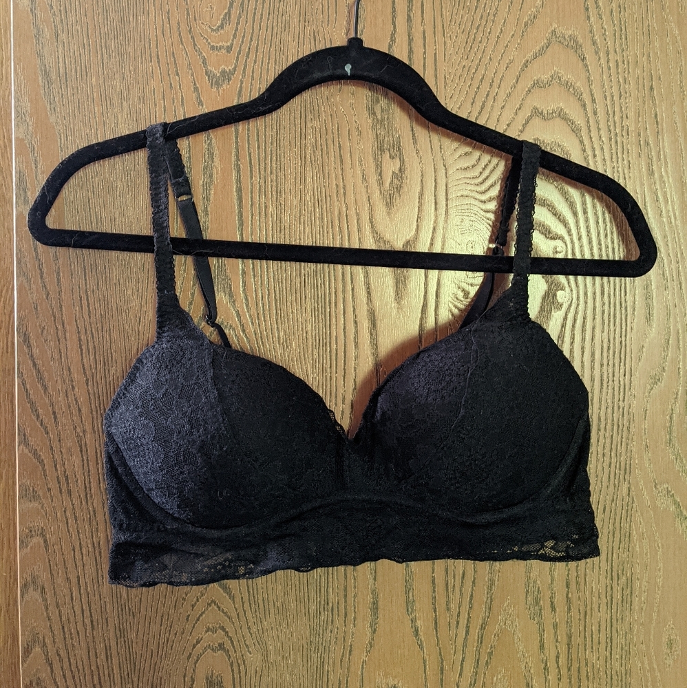 Medium VS pink push up bra